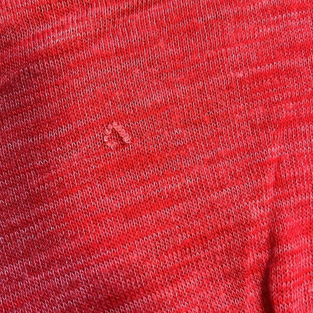 Red shirt - Picture 3 of 3